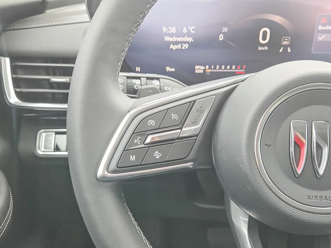 Buick Envision photo Buick Envision