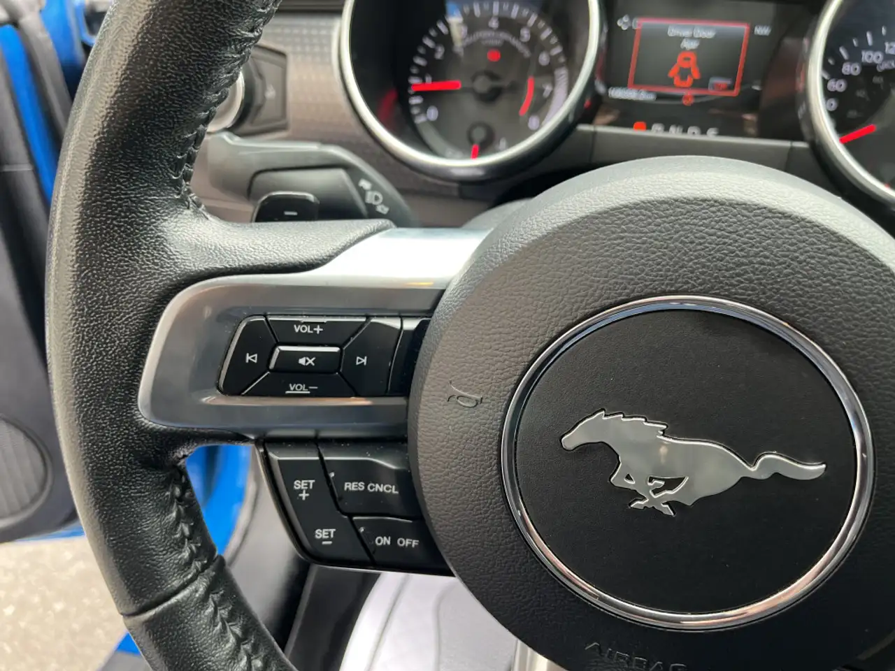 Ford Mustang снимка Ford Mustang