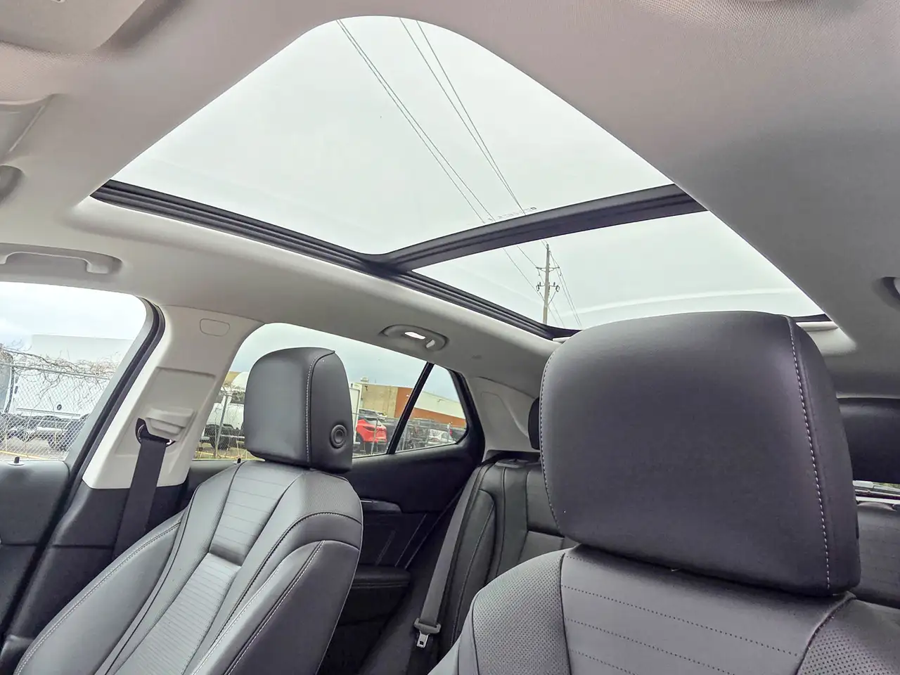 Buick Envision photo Buick Envision