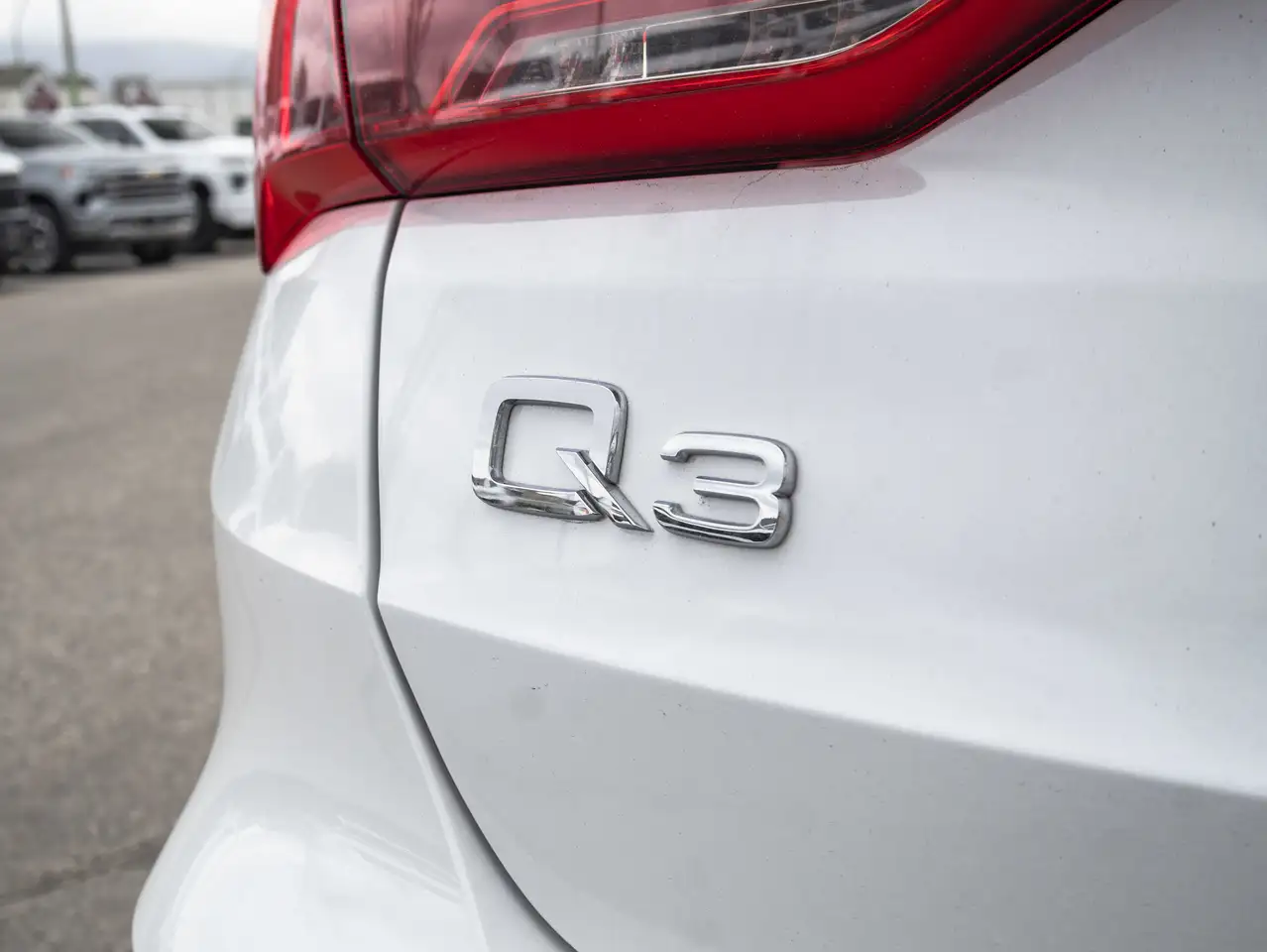 Audi Q3 photo Audi Q3
