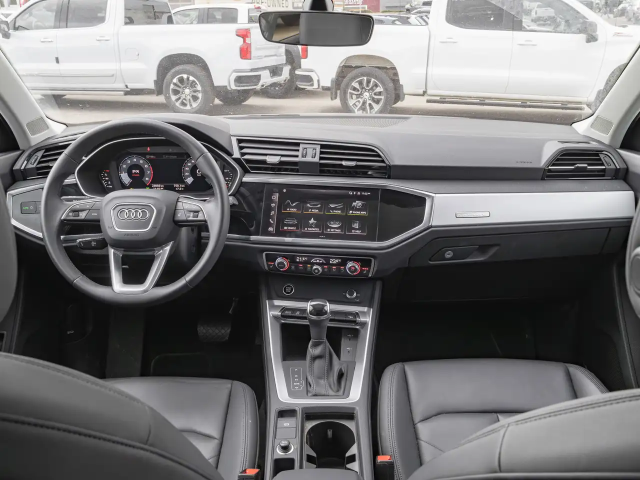 Audi Q3 photo Audi Q3