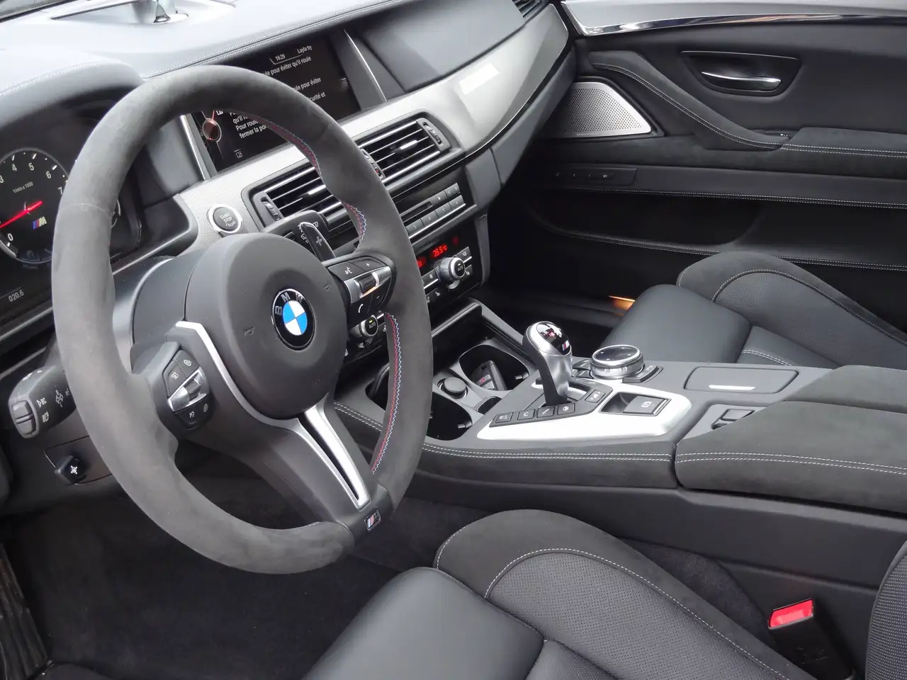 BMW M5 photo BMW M5