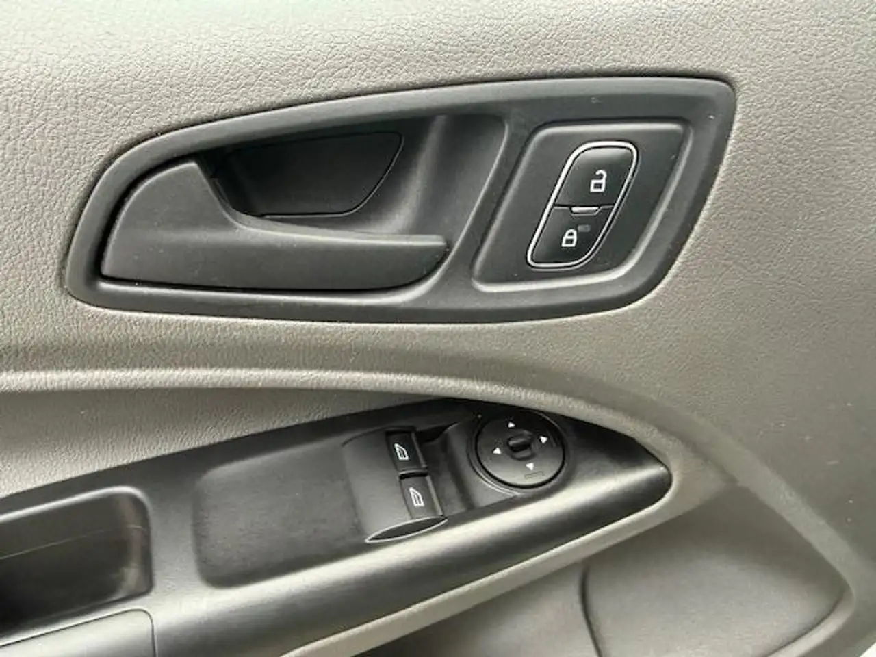Ford Transit Connect fotografie Ford Transit Connect