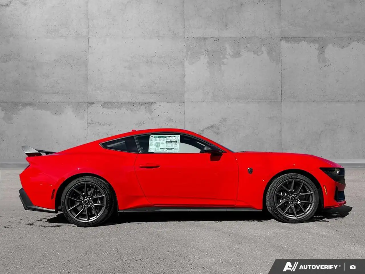Ford Mustang photo Ford Mustang