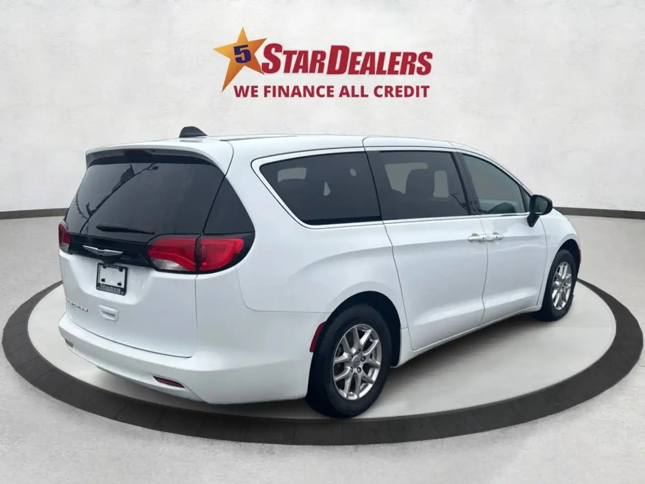 Chrysler Grand Caravan photo Chrysler Grand Caravan