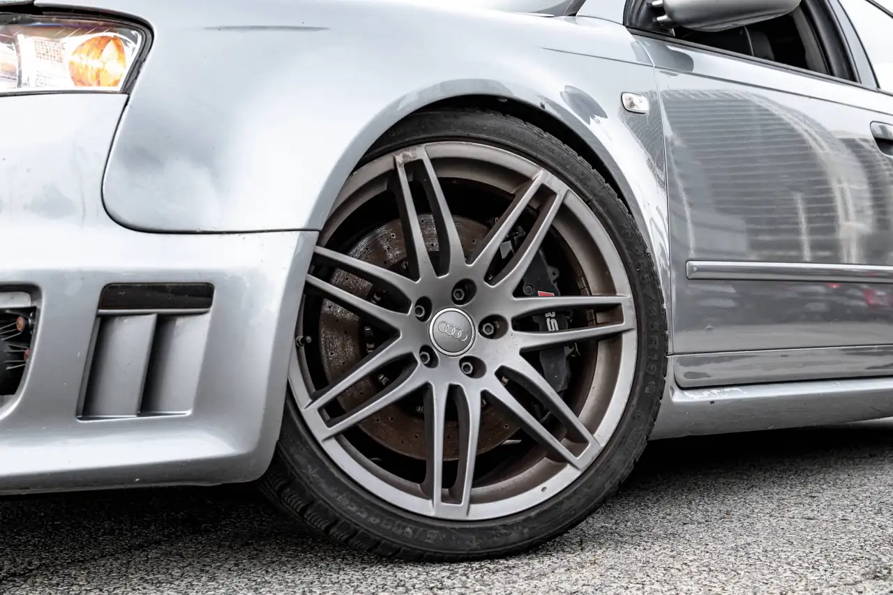 Audi RS4 снимка Audi RS4