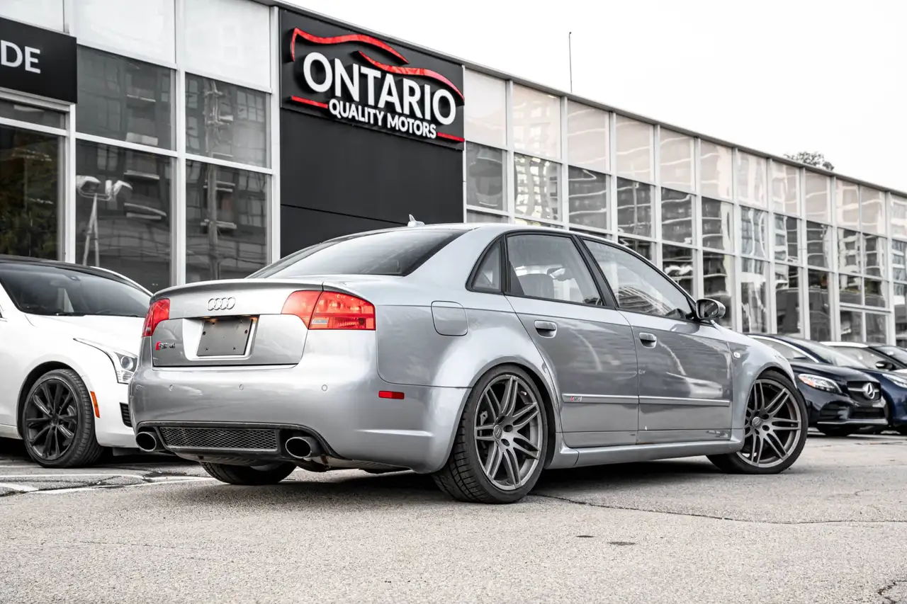 Audi RS4 снимка Audi RS4