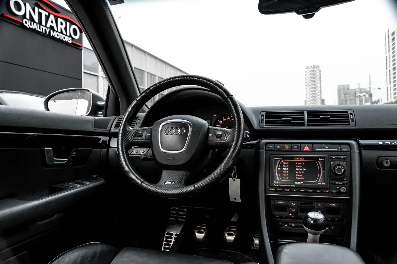 Audi RS4 снимка Audi RS4