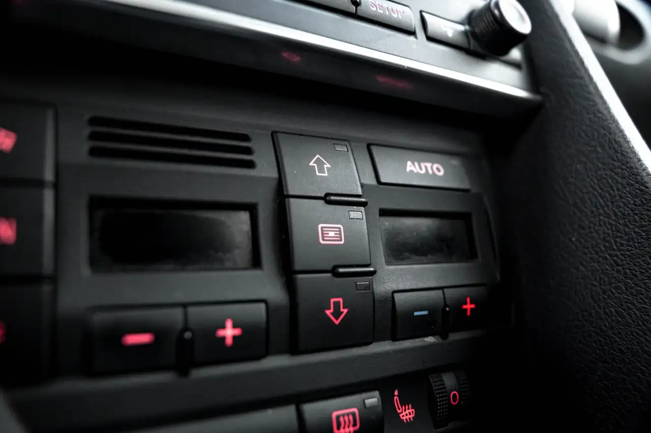 Audi RS4 снимка Audi RS4