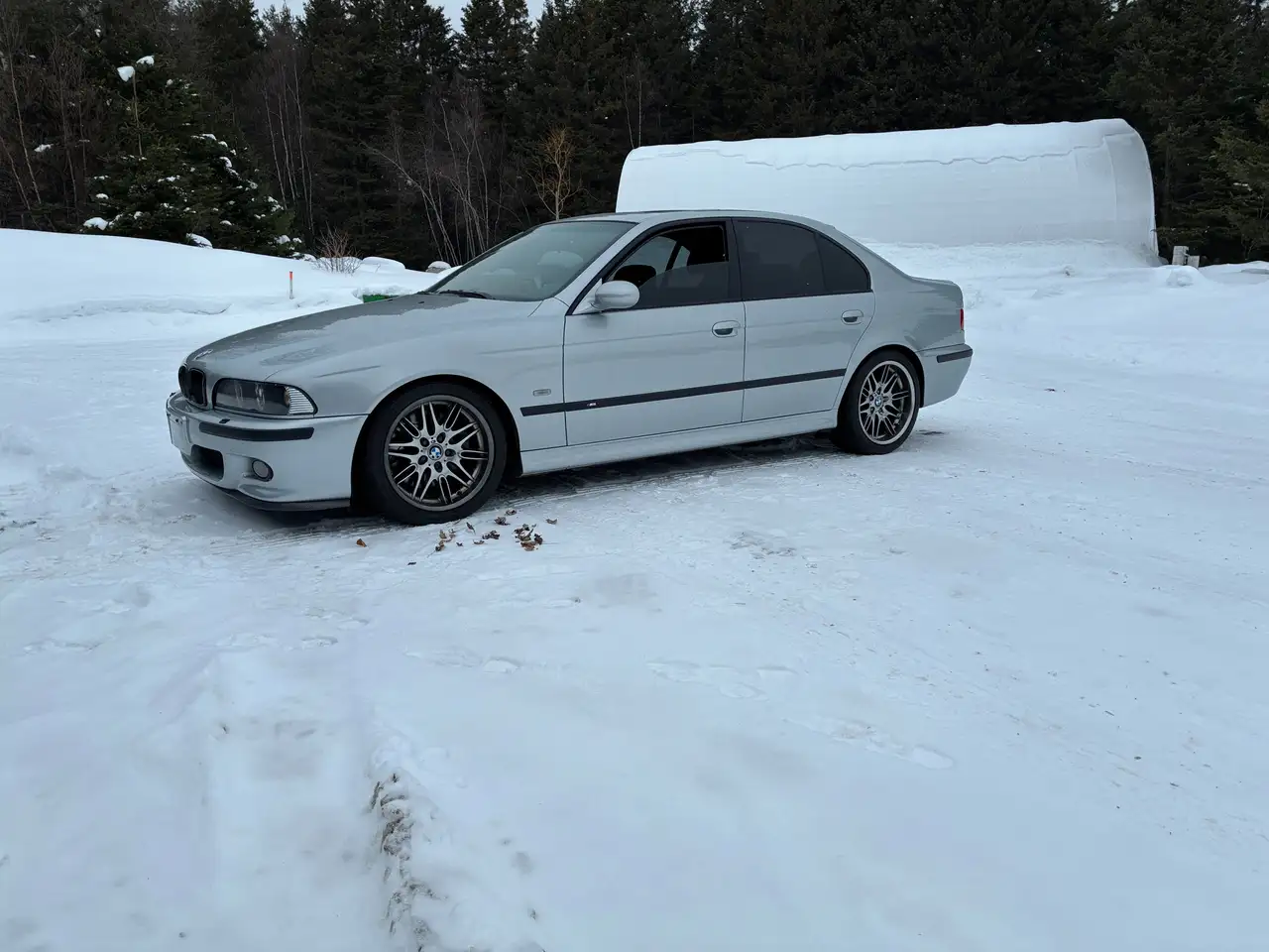 2000 BMW M5