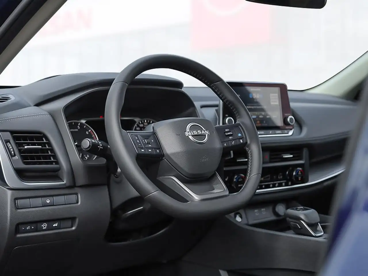Nissan Rogue снимка Nissan Rogue