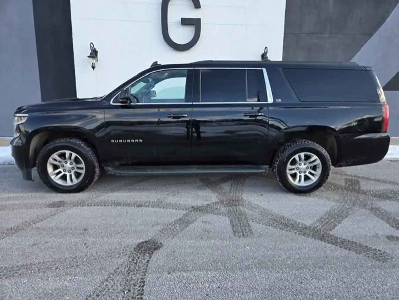 Chevrolet Suburban fotografie Chevrolet Suburban