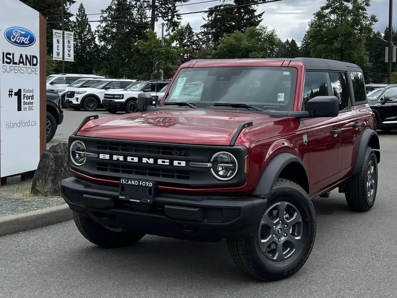 Ford Bronco photo Ford Bronco
