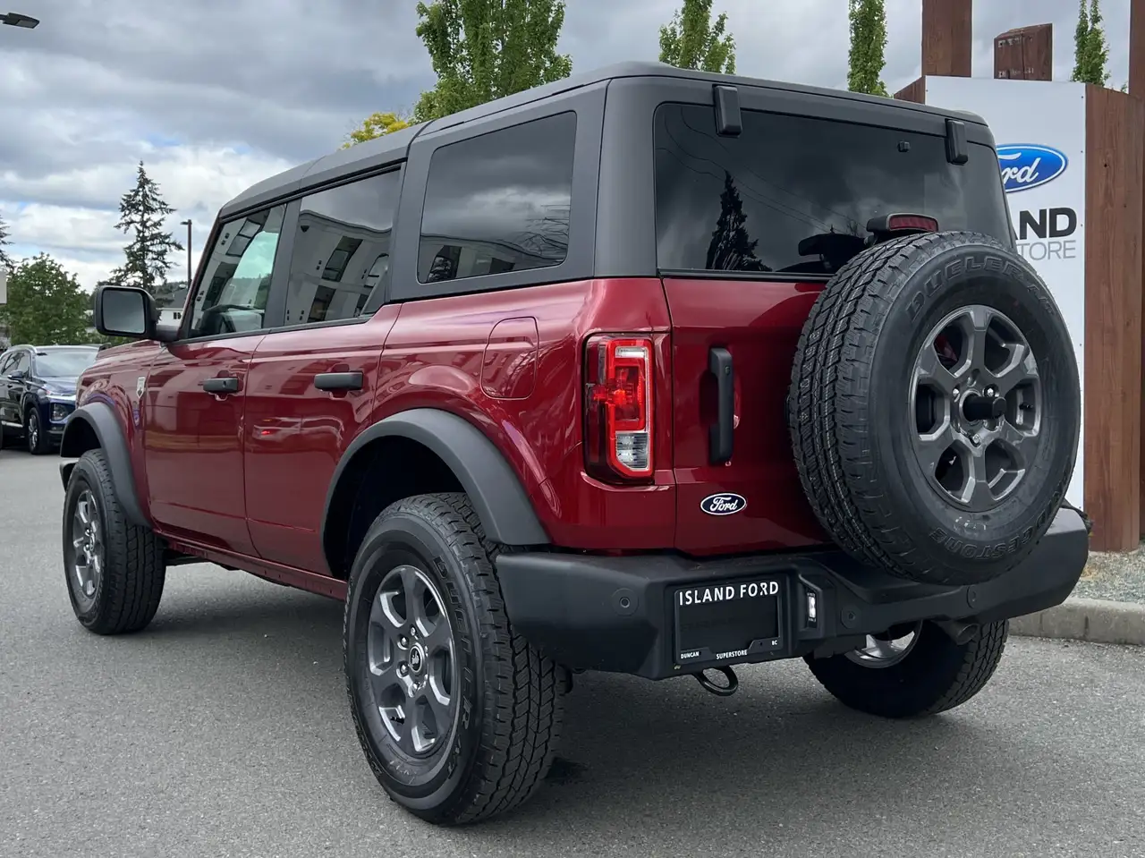 Ford Bronco photo Ford Bronco
