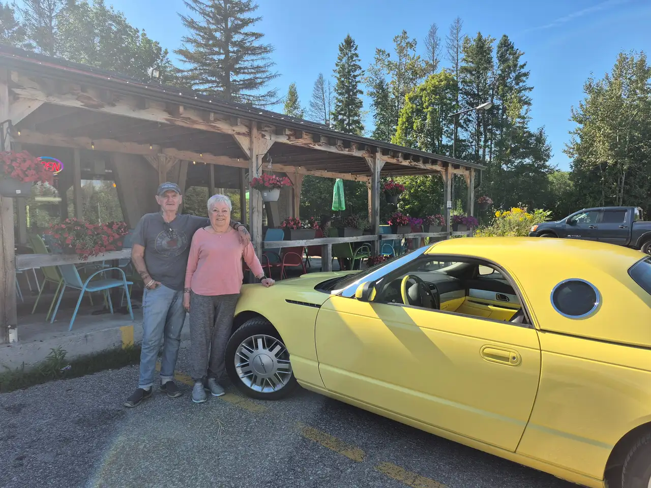 2002 Ford Thunderbird