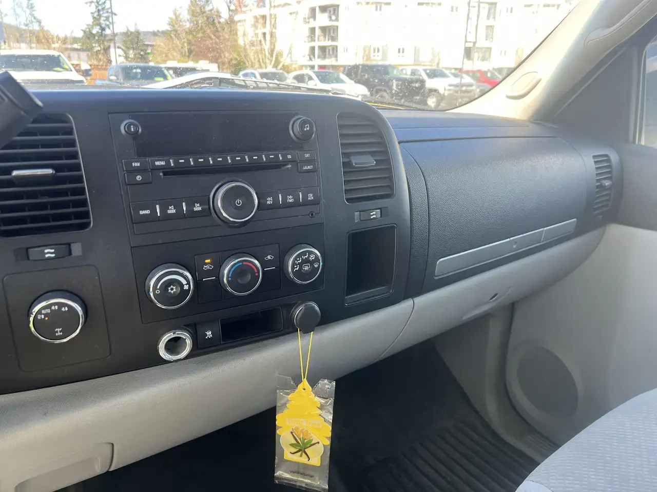 Chevrolet Silverado 1500 снимка Chevrolet Silverado 1500