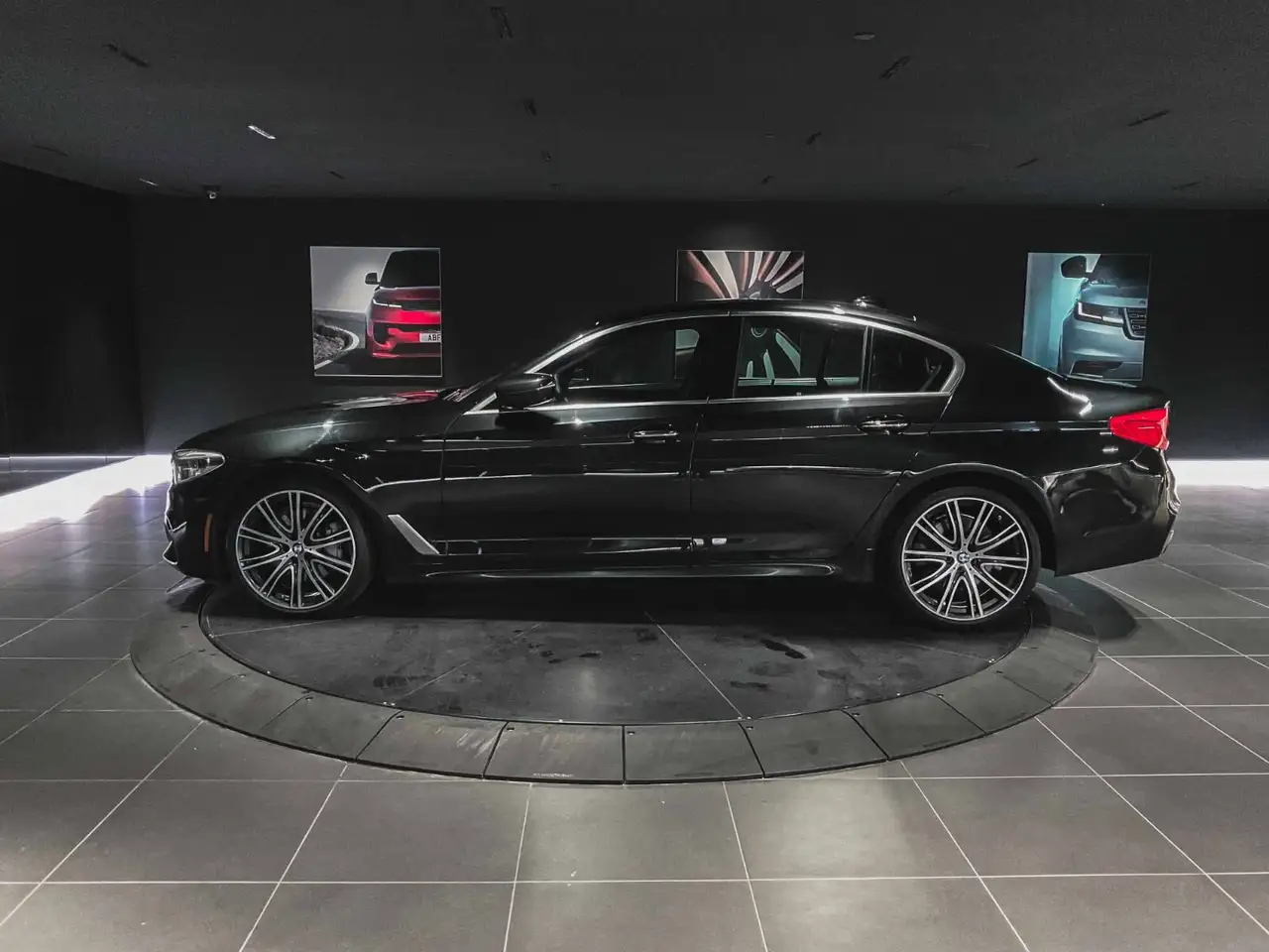 BMW 5 Series fotografie BMW 5 Series