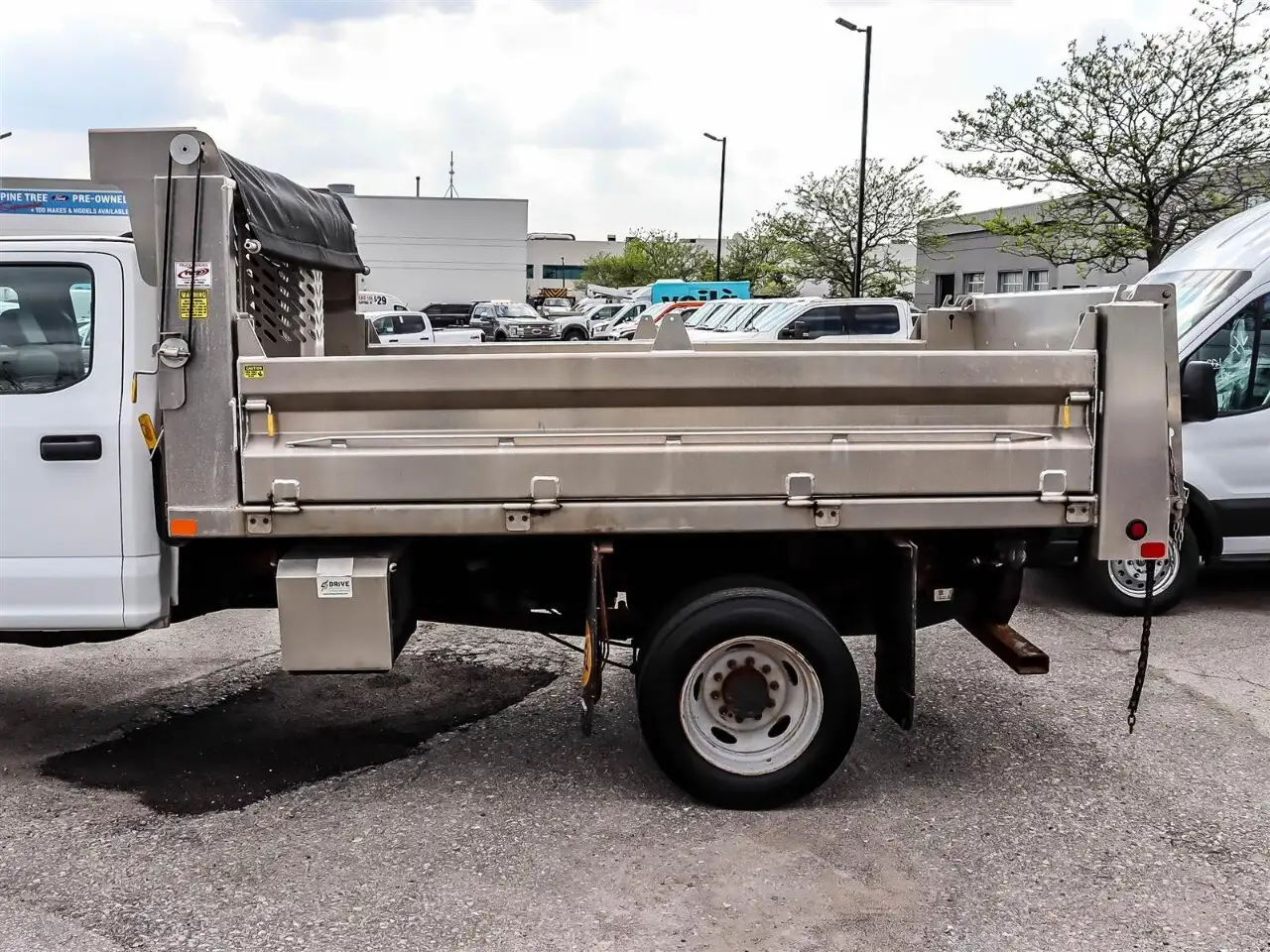 Ford F-550 Super Duty снимка Ford F-550 Super Duty