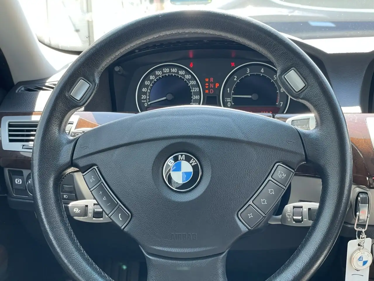 BMW 7 Series снимка BMW 7 Series
