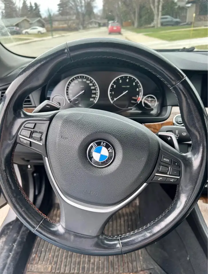 BMW 5 Series fotografie BMW 5 Series