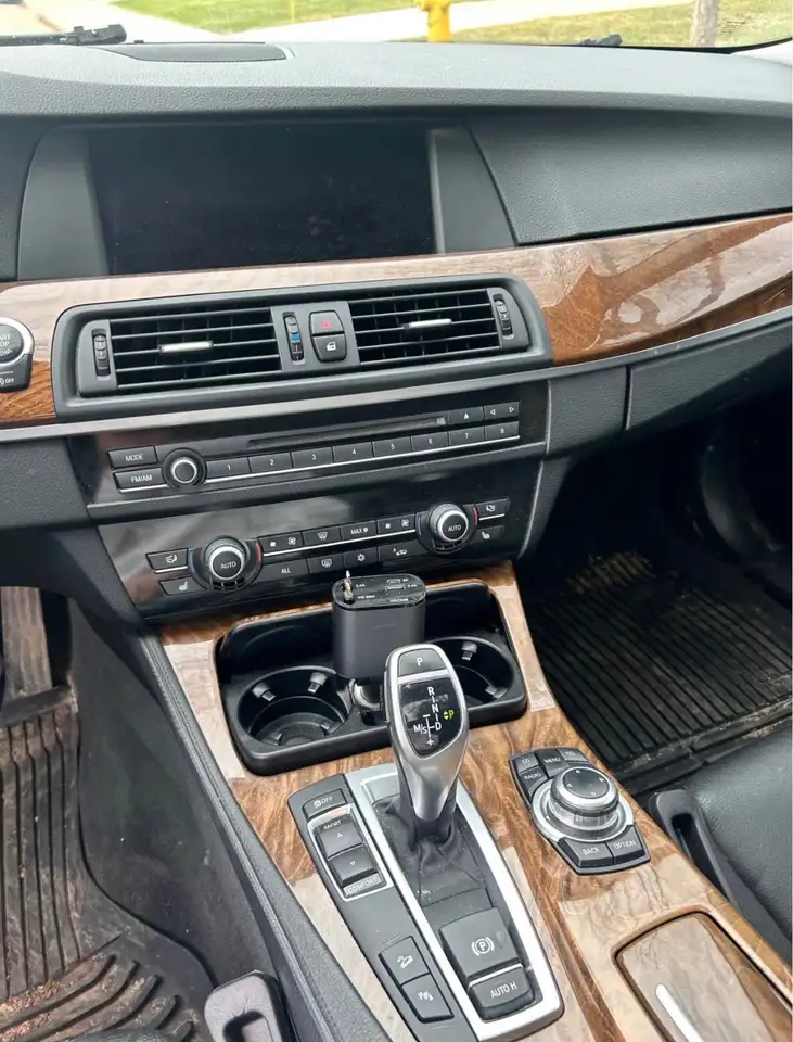 BMW 5 Series fotografie BMW 5 Series