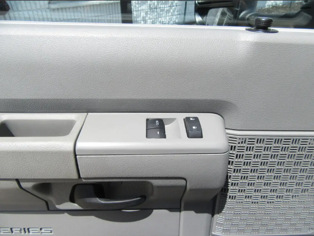 Ford E-450 Super Duty DRW снимка Ford E-450 Super Duty DRW