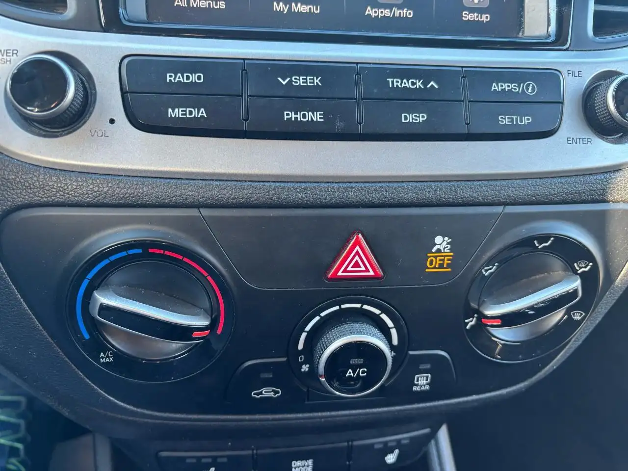 Hyundai ACCENT photo Hyundai ACCENT