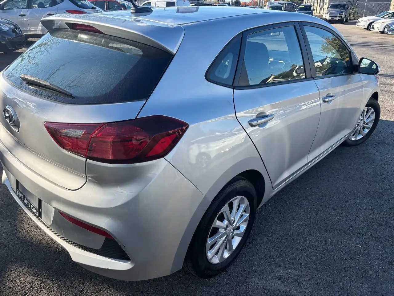 Hyundai ACCENT photo Hyundai ACCENT
