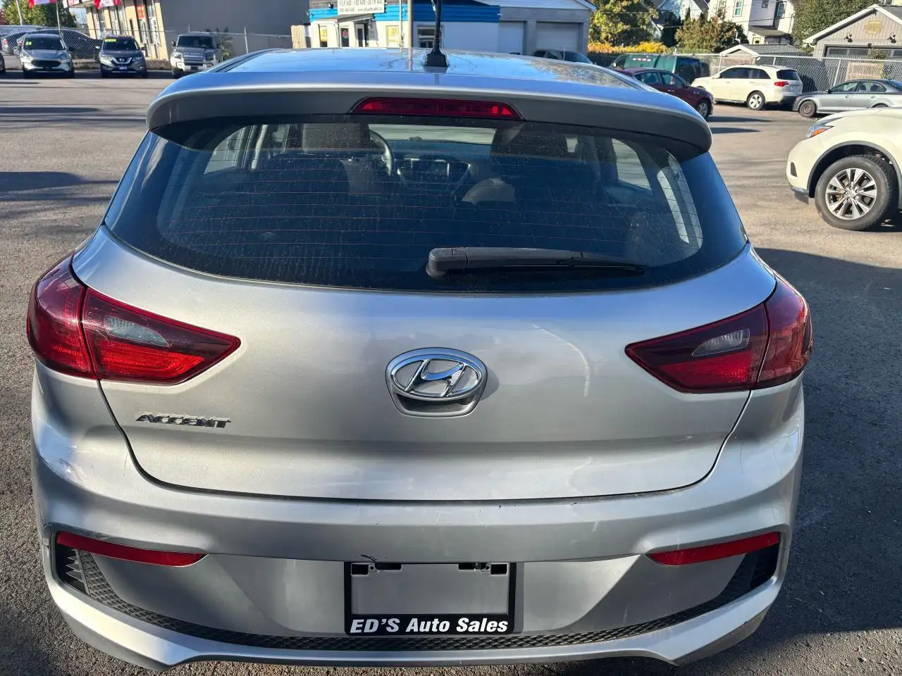 Hyundai ACCENT photo Hyundai ACCENT