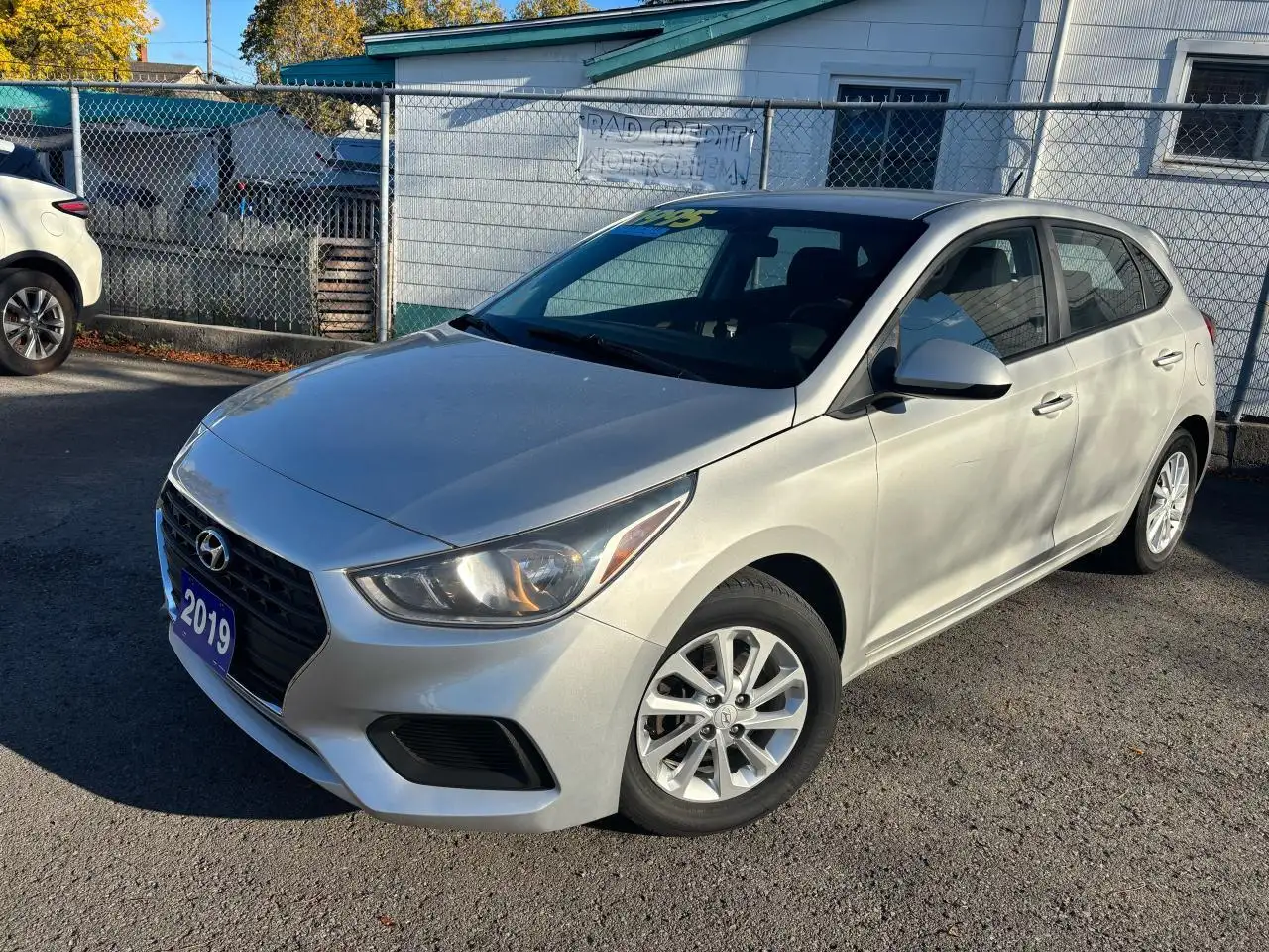 Hyundai ACCENT photo Hyundai ACCENT