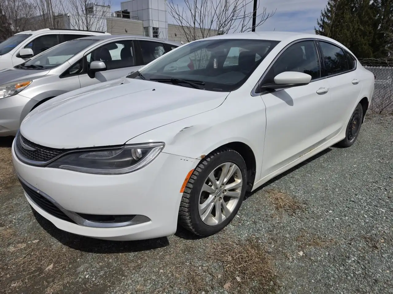 Chrysler 200 снимка Chrysler 200