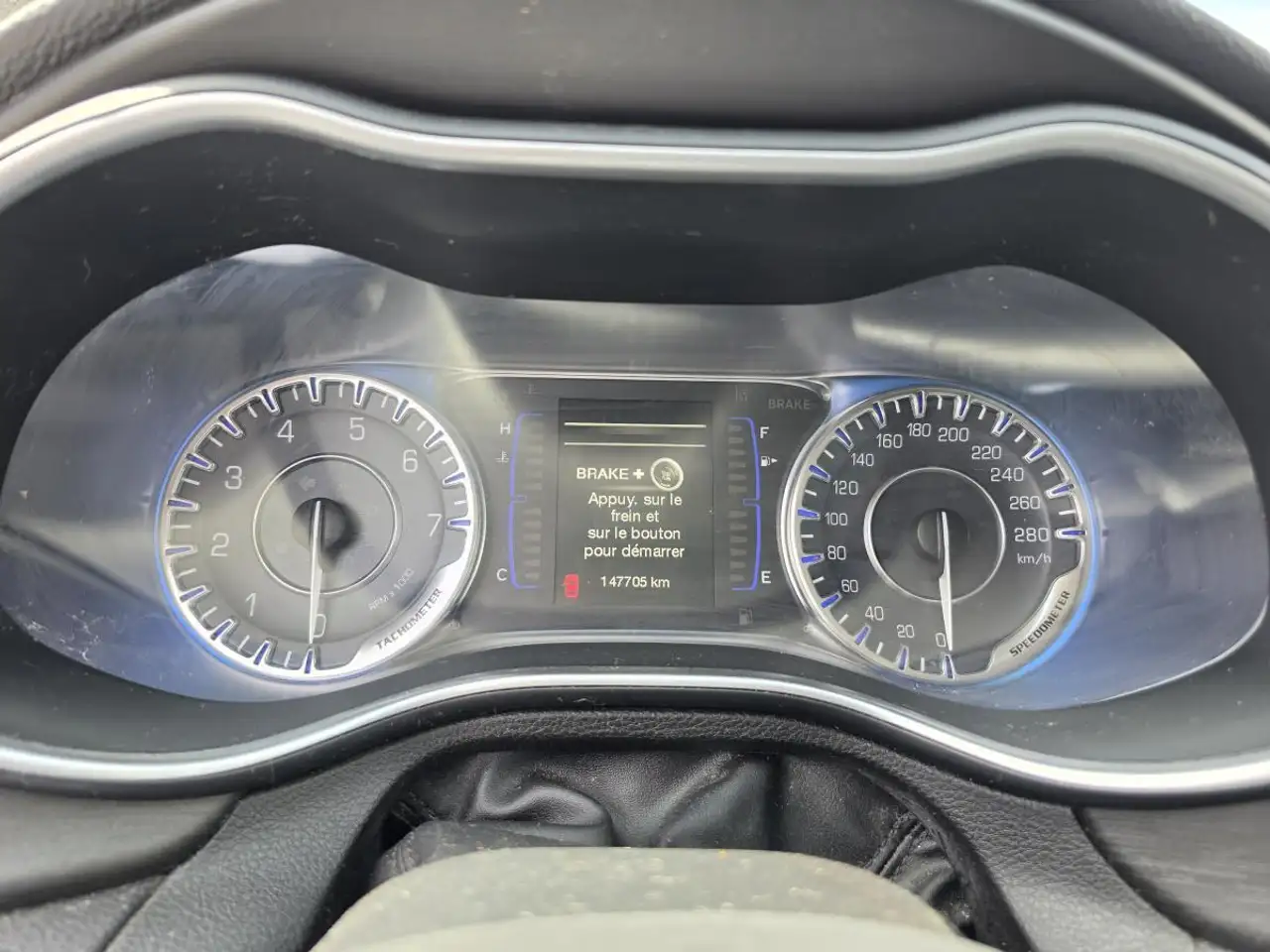 Chrysler 200 снимка Chrysler 200