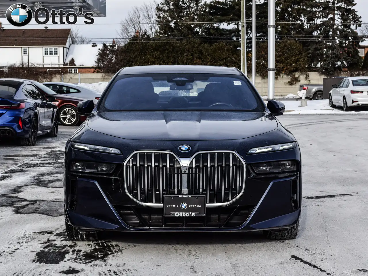 BMW 7 Series снимка BMW 7 Series