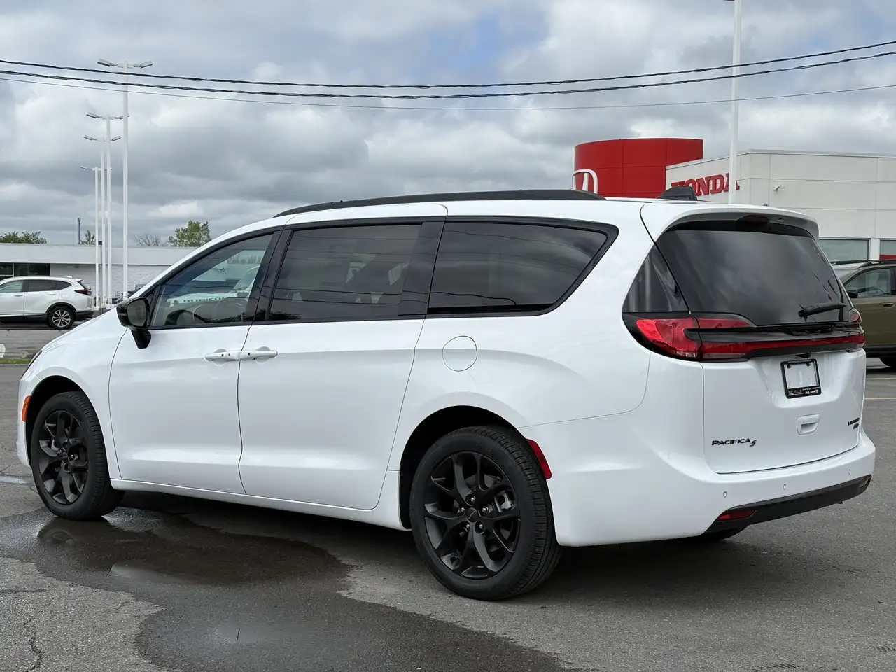 2027 Chrysler Pacifica
