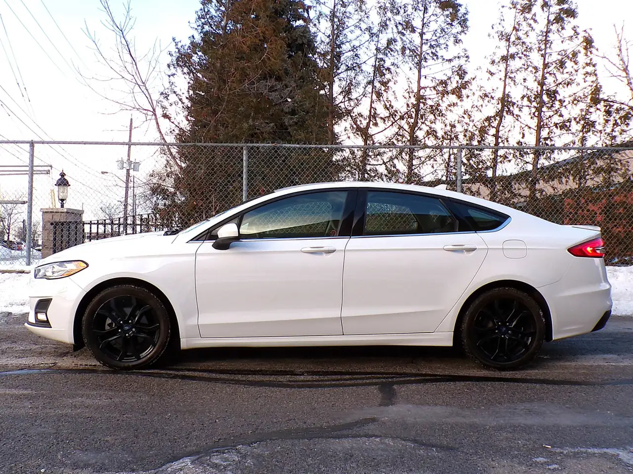 Ford Fusion снимка Ford Fusion