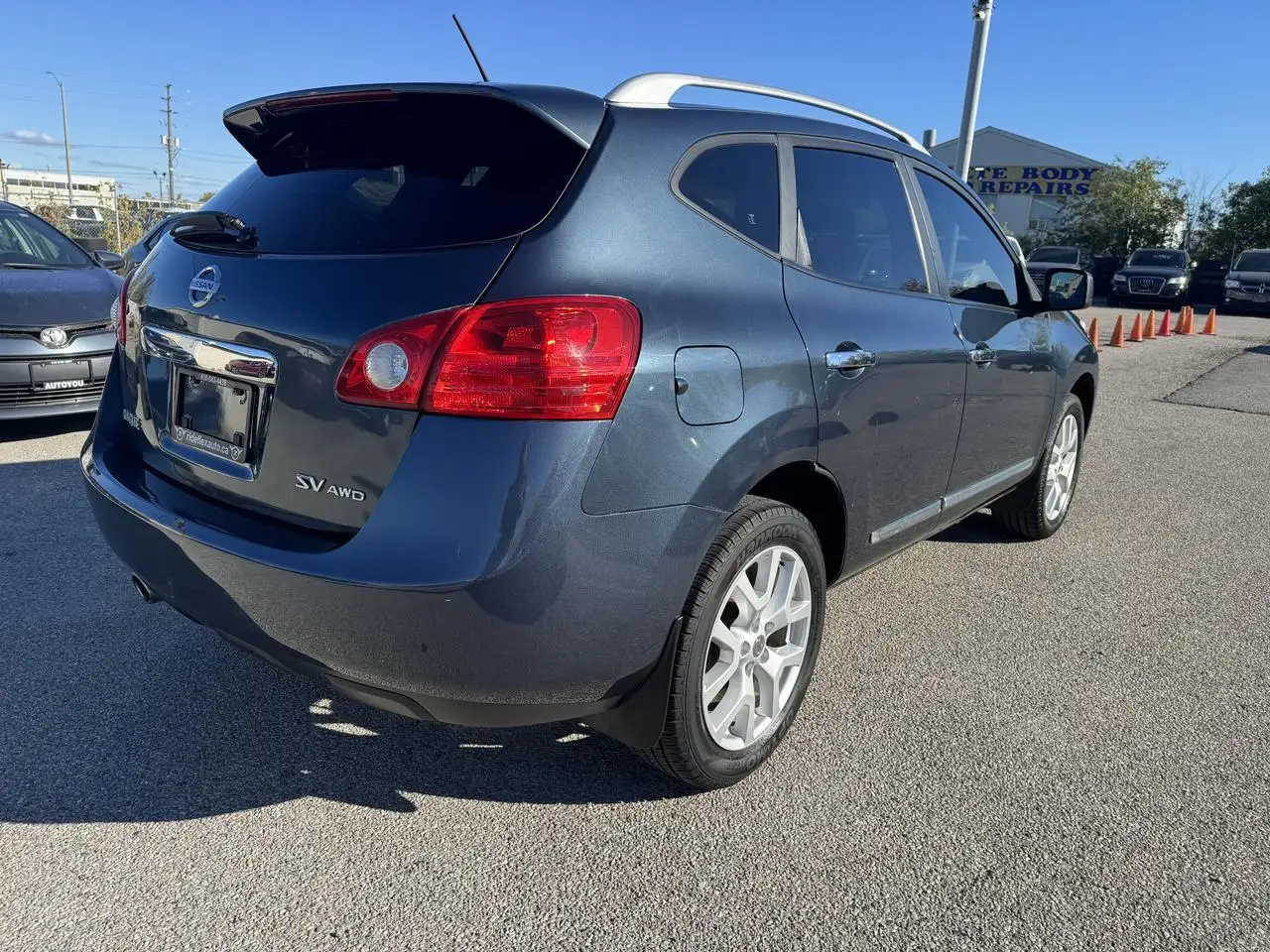 Nissan Rogue снимка Nissan Rogue