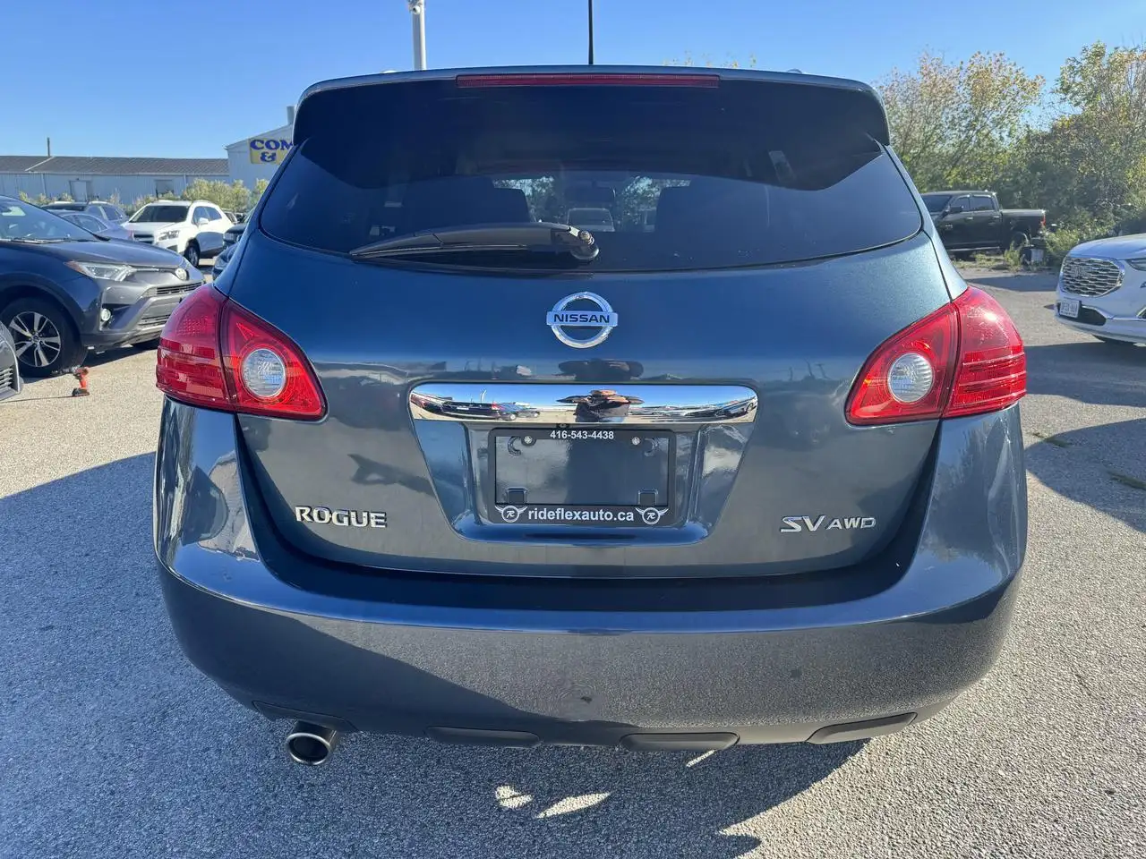 Nissan Rogue снимка Nissan Rogue