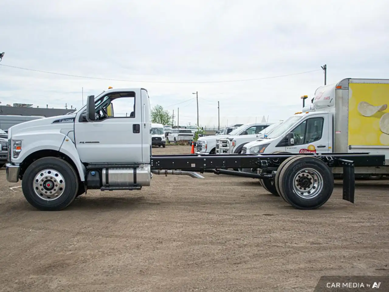 Ford F-750 Super Duty снимка Ford F-750 Super Duty