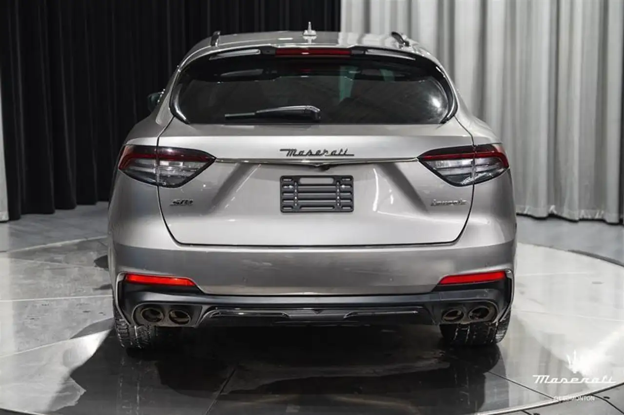 Maserati Levante снимка Maserati Levante