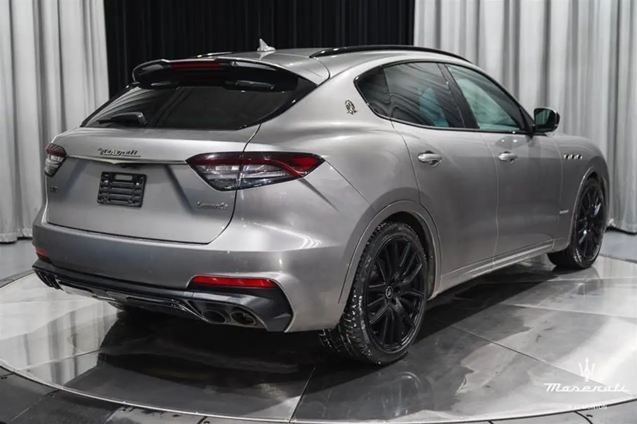 Maserati Levante снимка Maserati Levante