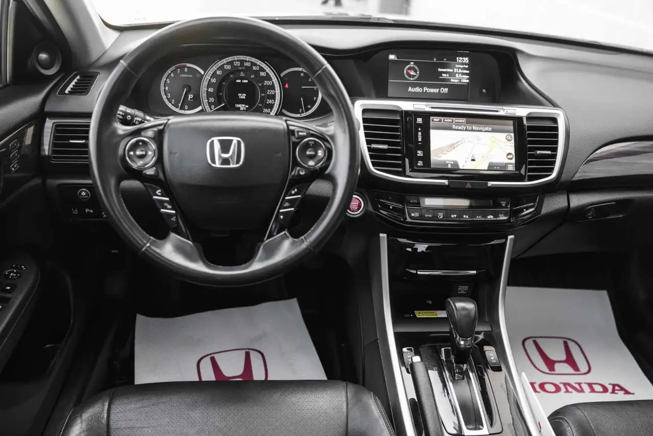 Honda Accord снимка Honda Accord