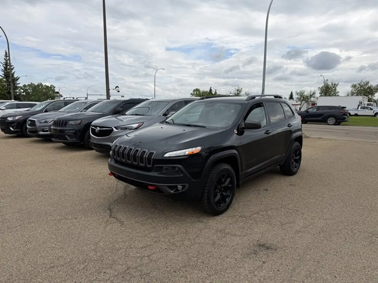 Jeep Cherokee photo Jeep Cherokee