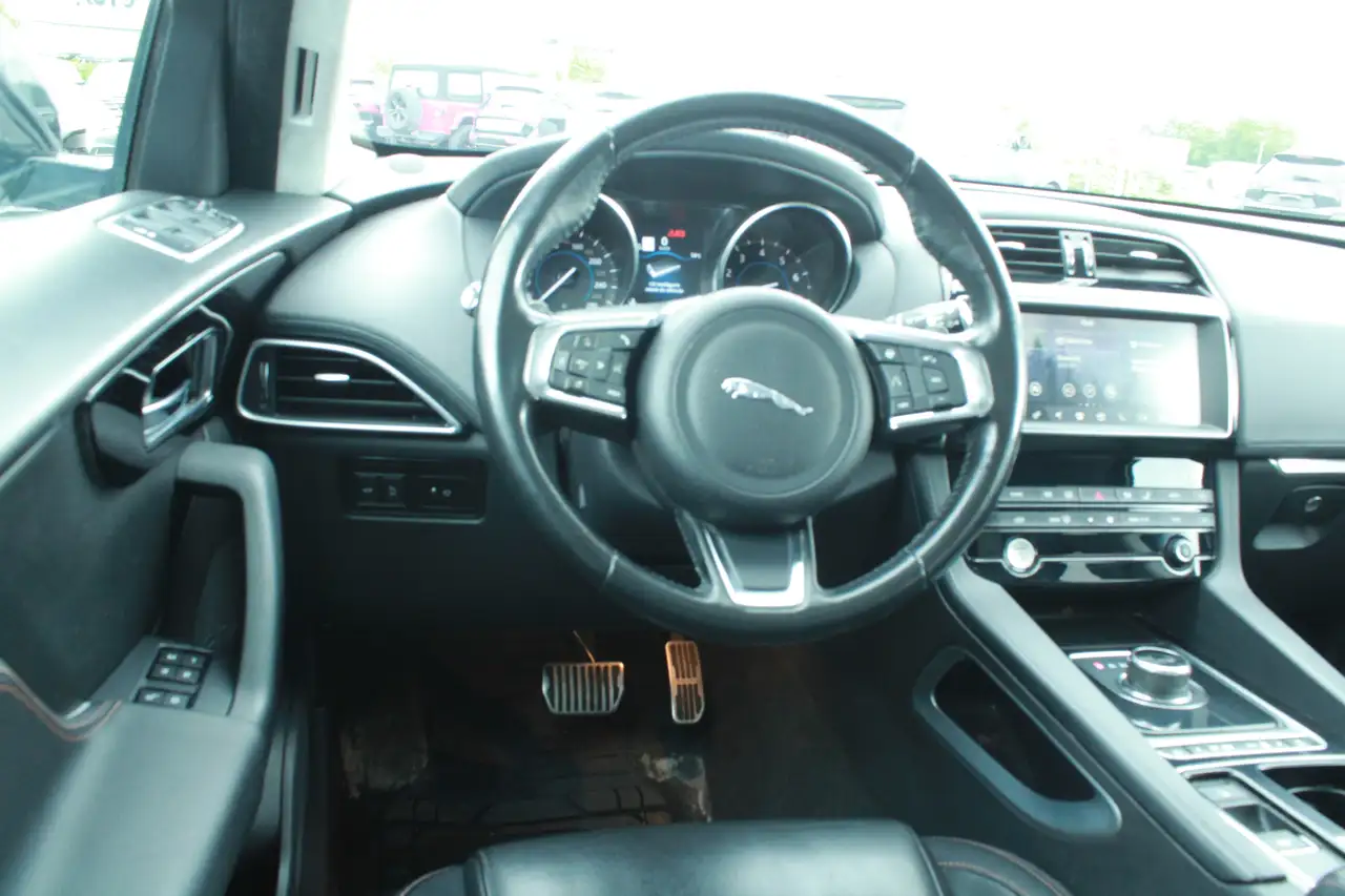 Jaguar F-Pace fotografie Jaguar F-Pace
