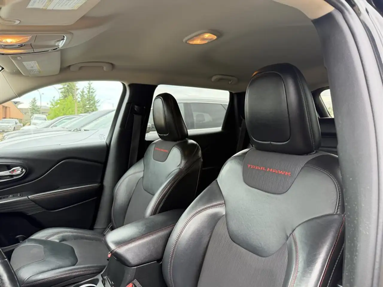 Jeep Cherokee photo Jeep Cherokee