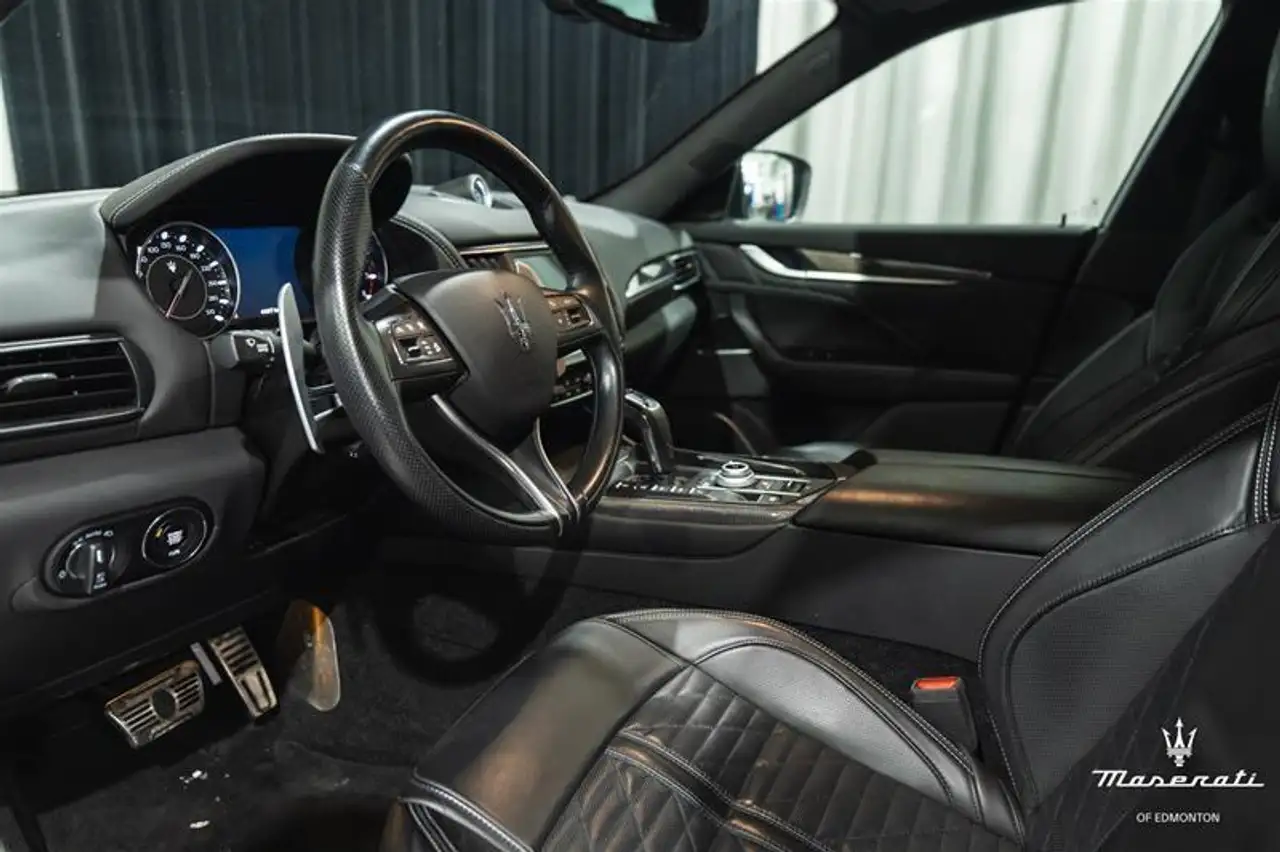 Maserati Levante снимка Maserati Levante