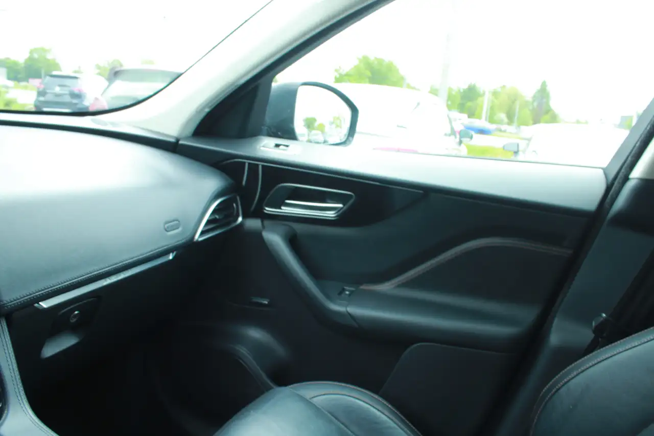 Jaguar F-Pace fotografie Jaguar F-Pace