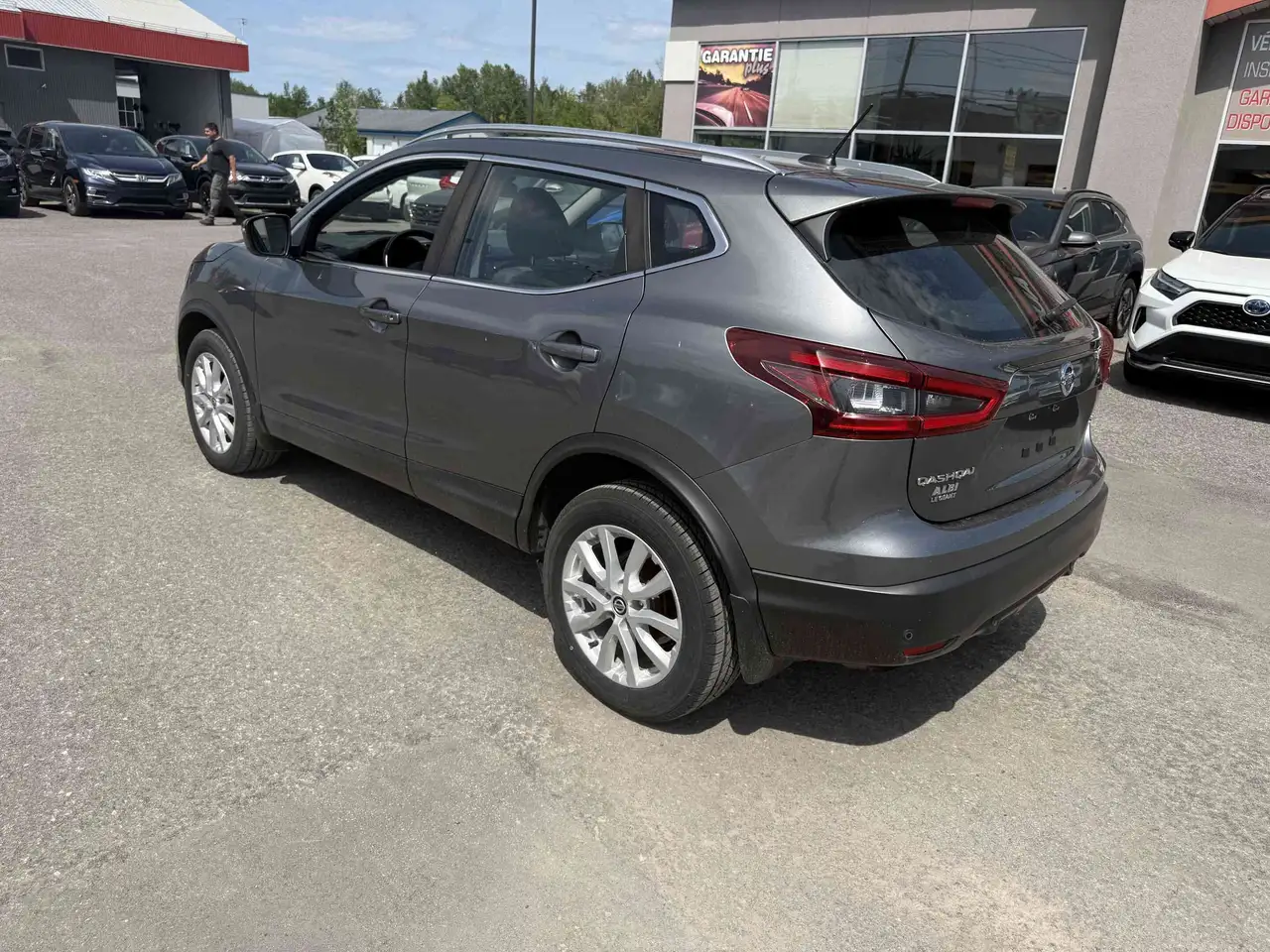 Nissan Qashqai снимка Nissan Qashqai