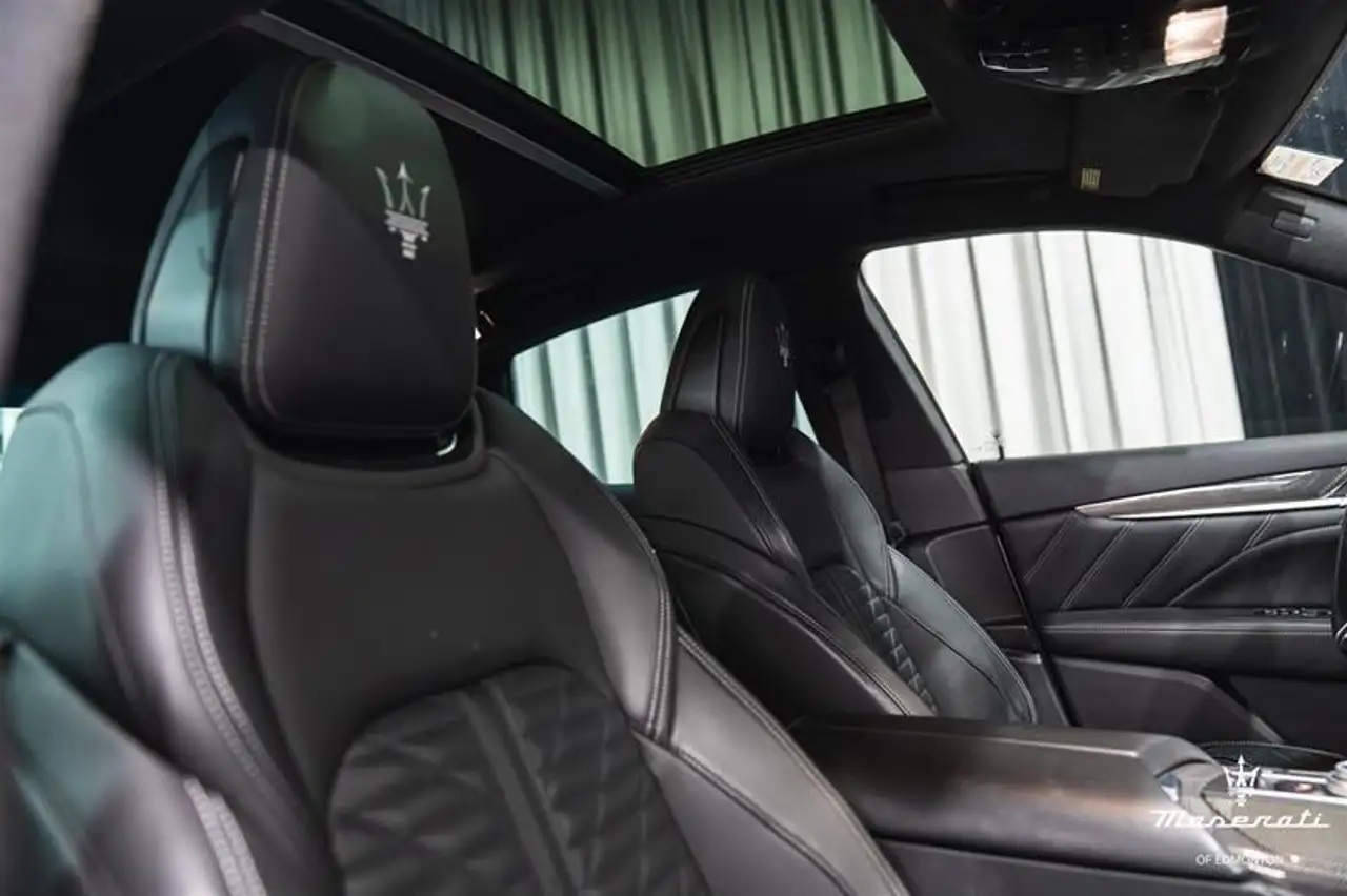 Maserati Levante снимка Maserati Levante
