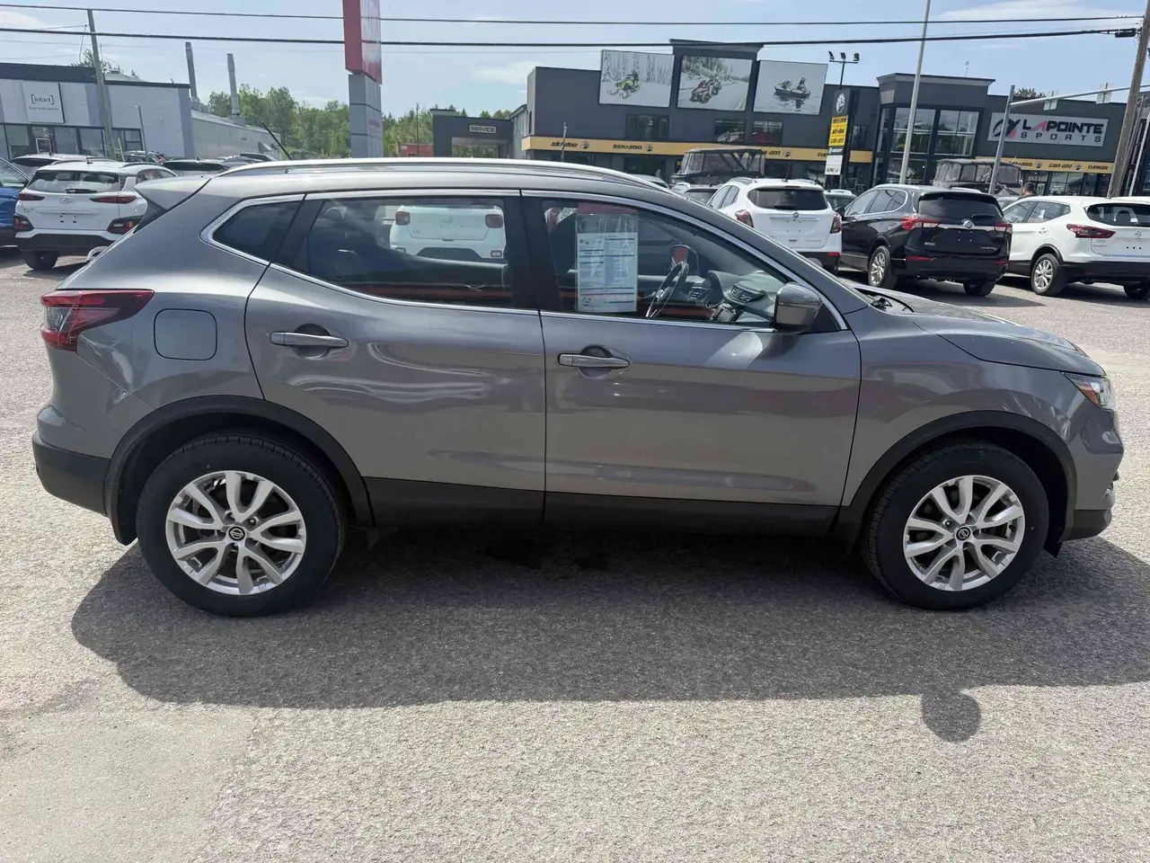 Nissan Qashqai снимка Nissan Qashqai