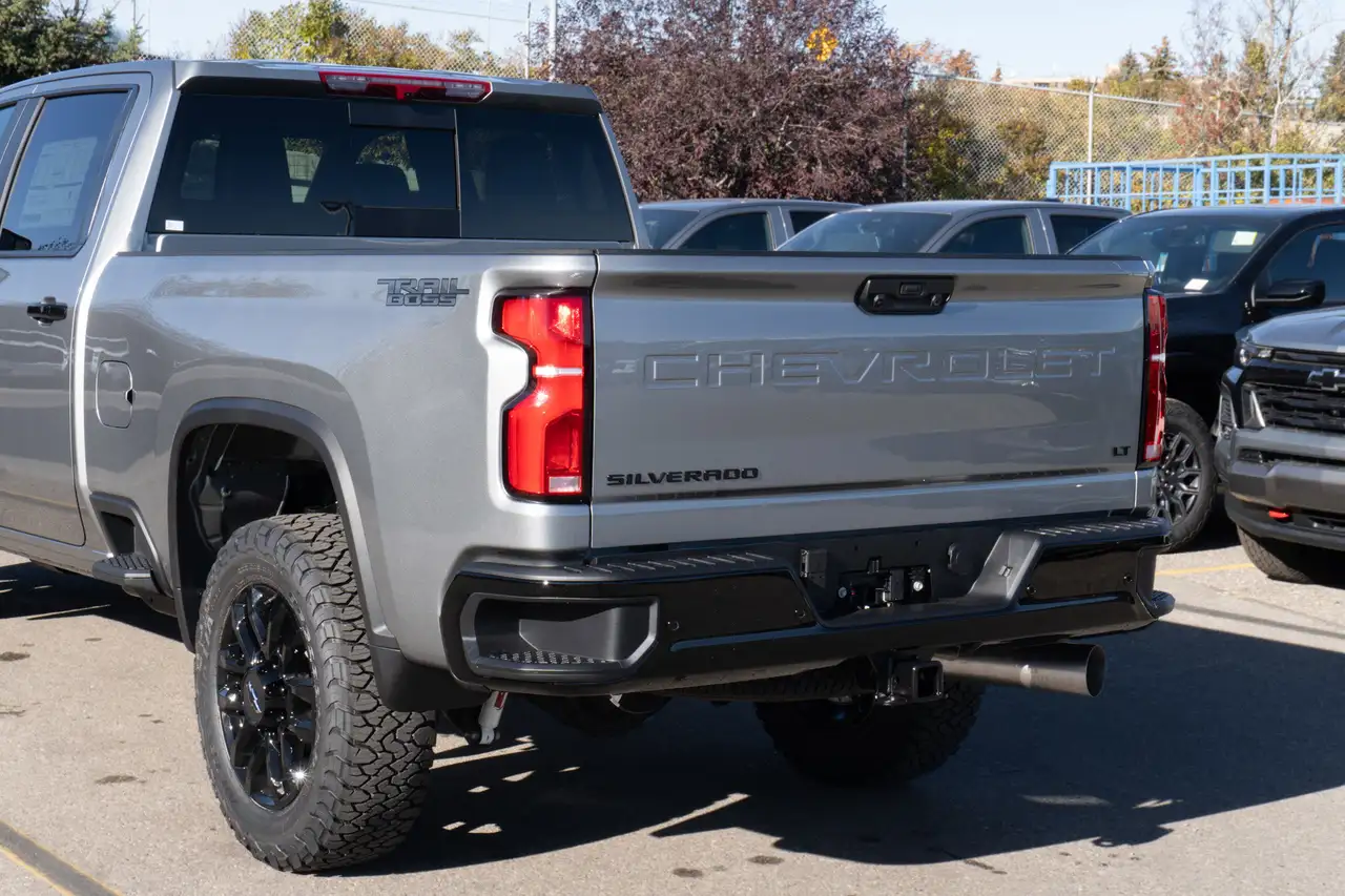 Chevrolet Silverado 3500 снимка Chevrolet Silverado 3500